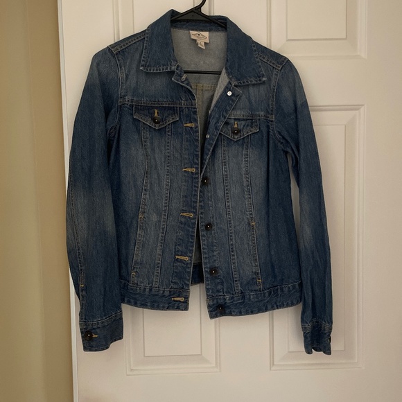 Jean jacket - Picture 1 of 2